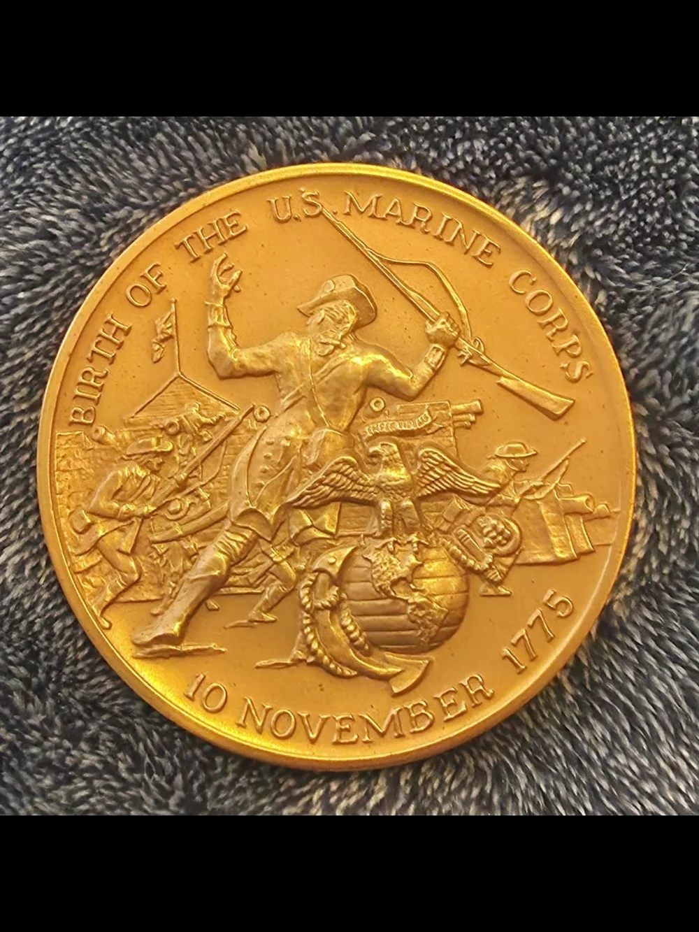 United States Marine Corps Bicentennial 1975 Commemorative Medal - Picture 2 of 3